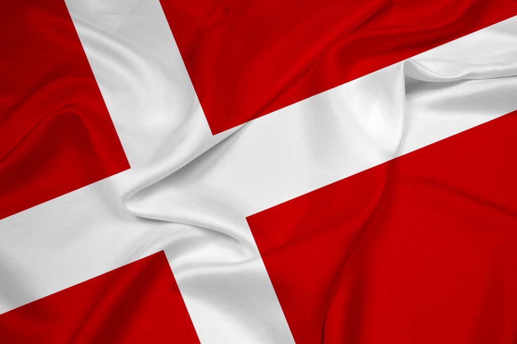 Dänische Steuerbehörde fordert Offenlegung von Daten Dänische Flagge für Beispiel Dänische Steuerbehörde