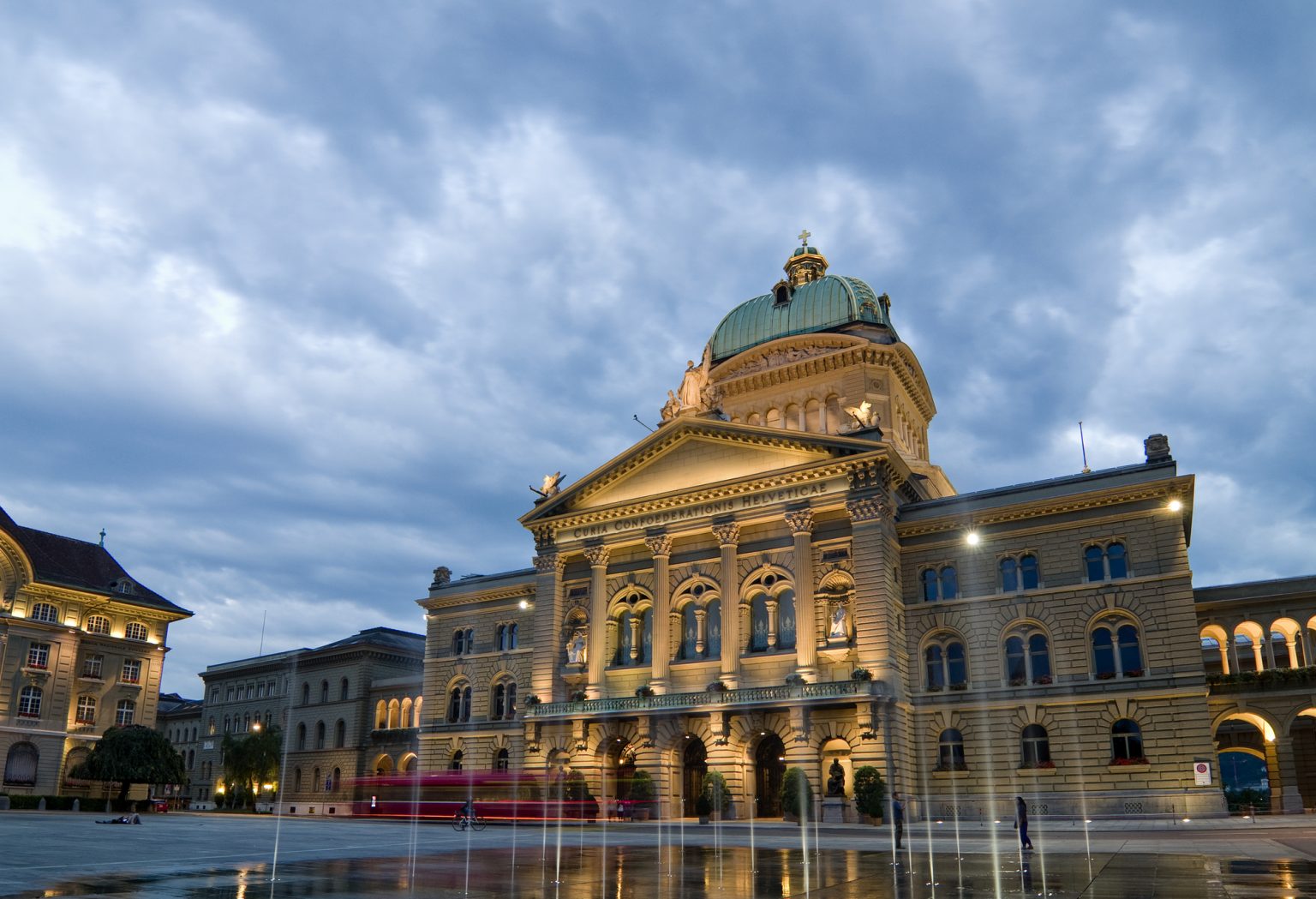 Schweizer Blockchain & Krypto-Regulierung nimmt Gestalt an Bundeshaus