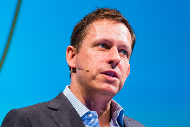 Peter Thiel anerkennt Bitcoin als Inflationsabsicherung Krypto-Preise sind laut Peter Thiel ein Beweis für Inflationsängste