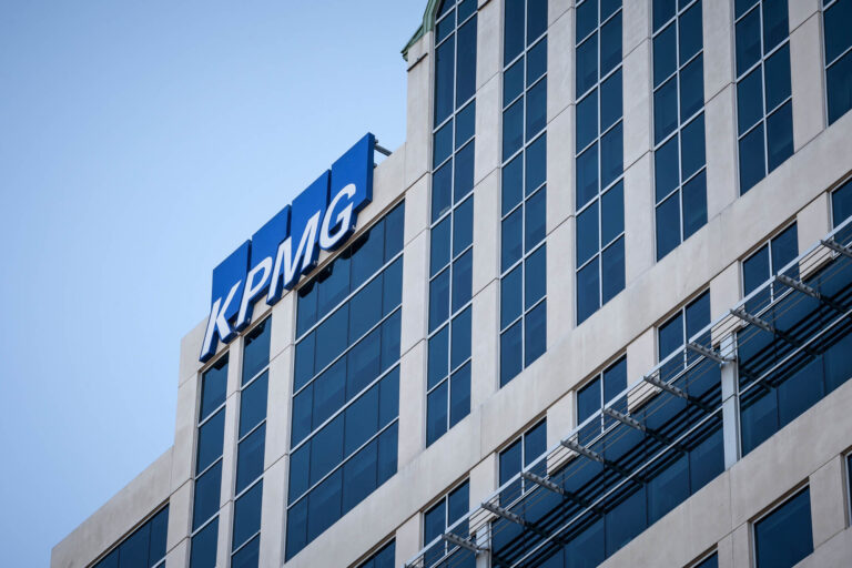 KPMG nimmt Bitcoin und Ether in die Bilanz auf KPMG nimmt Bitcoin und Ether in die Bilanz auf