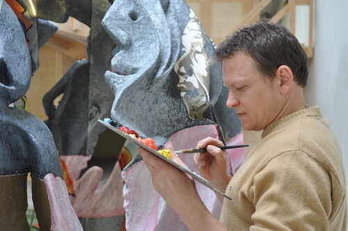 Schweizer Bank tokenisiert Kunstwerke von Fussball-Weltmeistern Schweizer Bank tokenisiert Kunstwerke von Fussball-Weltmeistern