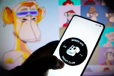 Bored Ape Entwicklerteam Yuga Labs streitet Rassismusvorwürfe ab Bored Ape Entwicklerteam Yuga Labs streitet Rassismusvorwürfe ab