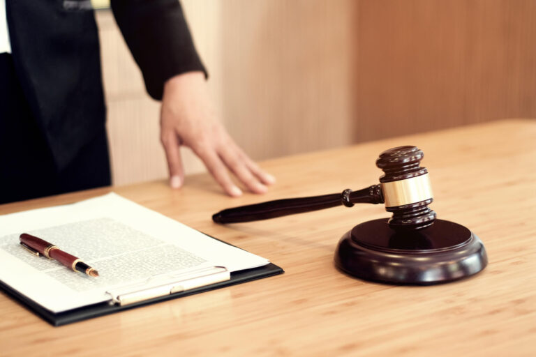 Stablecoin-Regulierung nach dem Terra-Debakel Stablecoin-Regulierung seit dem Terra-Debakel