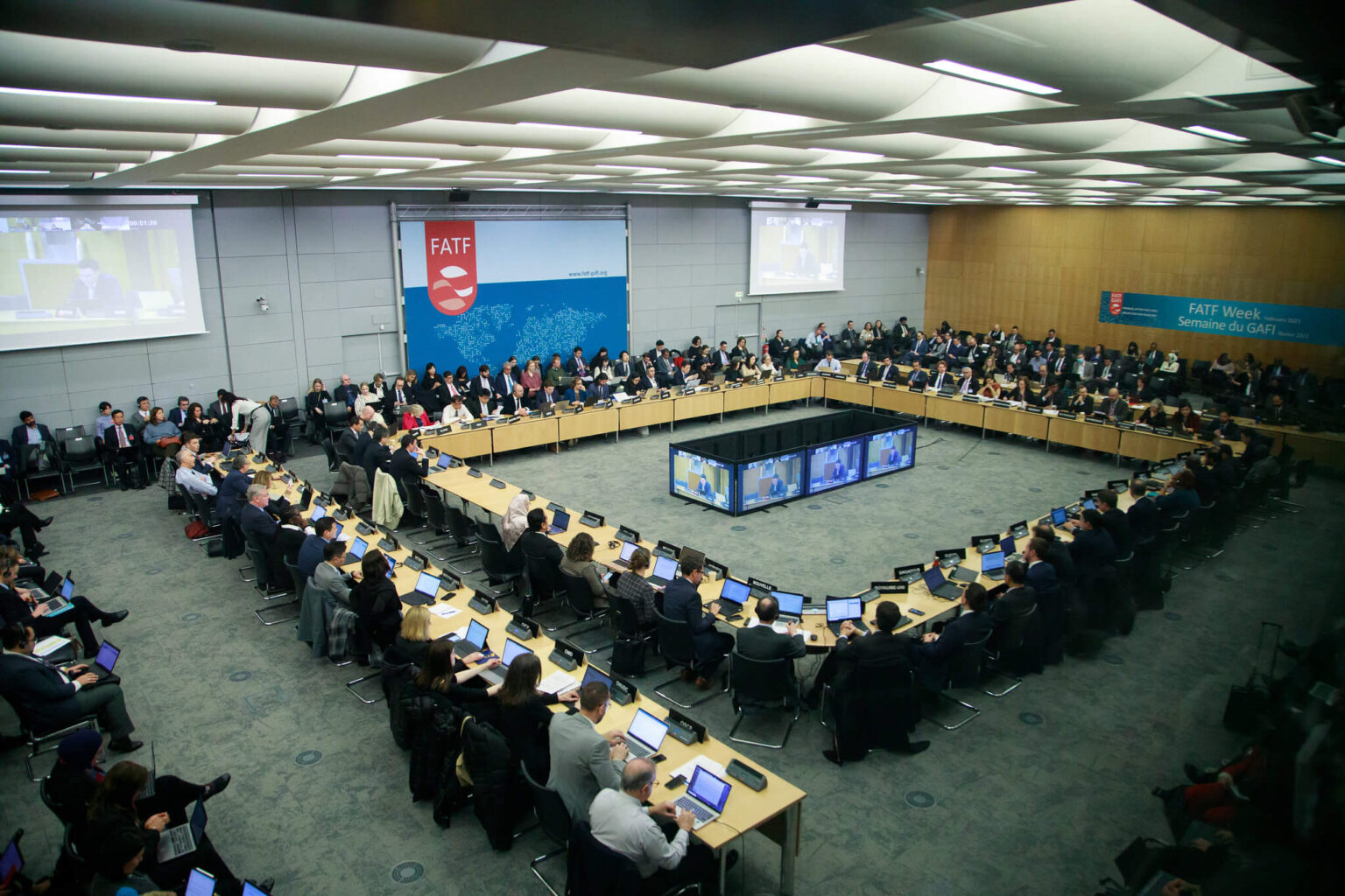 FATF Travel Rule Vorschriften und Richtlinien für VASPs in Bezug auf unhosted Wallets