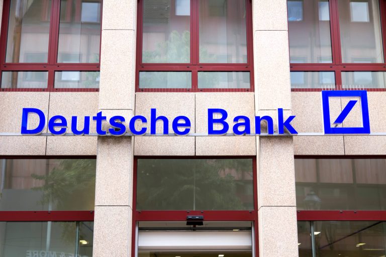 Deutsche Bank beantragt Lizenz für Krypto-Verwahrung Deutsche Bank applies for crypto custody license