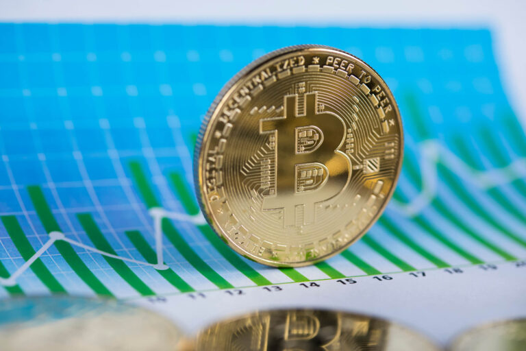 Bitcoin knackt sein Allzeithoch bei 70’000 USD: wohin führt die Reise? Dank starkem Verkaufsdruck aus der Wall Street knackte Bitcoin sein Allzeithoch um 70'000 USD. Steht der nächste Gipfelsturm bevor?