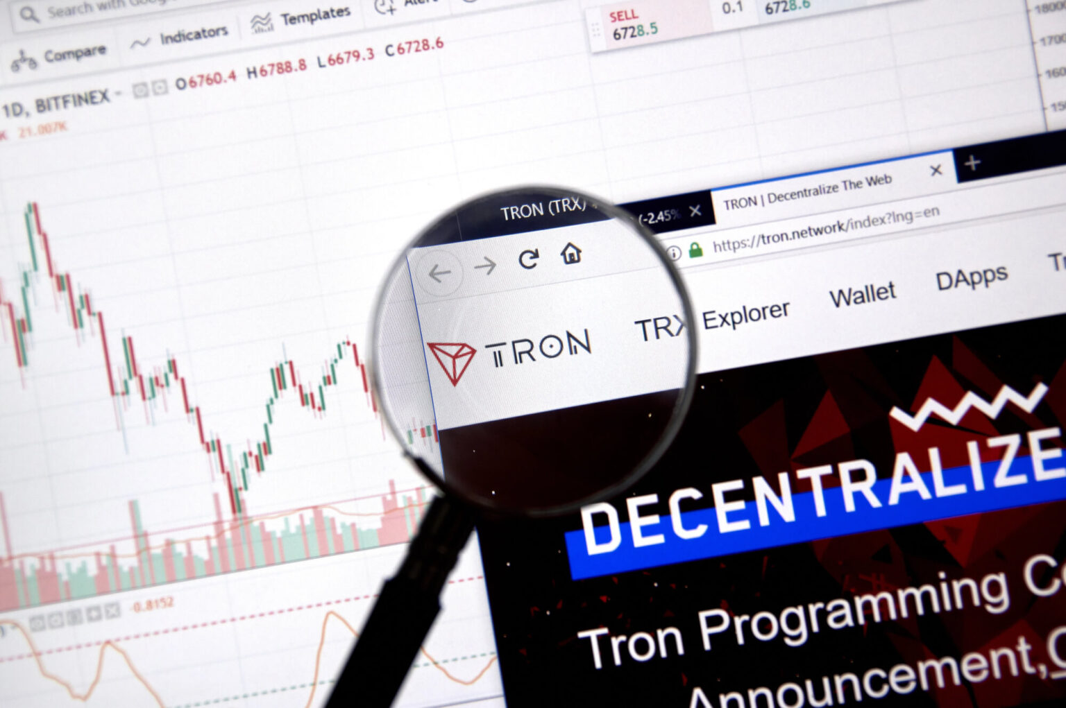 Justin Sun bewirbt Tron als Solana-Konkurrent im Memecoin-Bereich Justin Sun bewirbt Tron als Solana-Konkurrent im Memecoin-Bereich